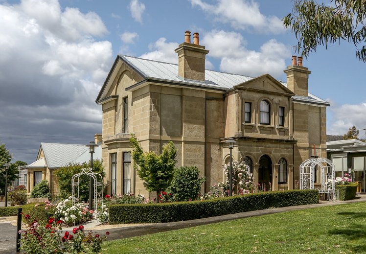 Barrington Lodge