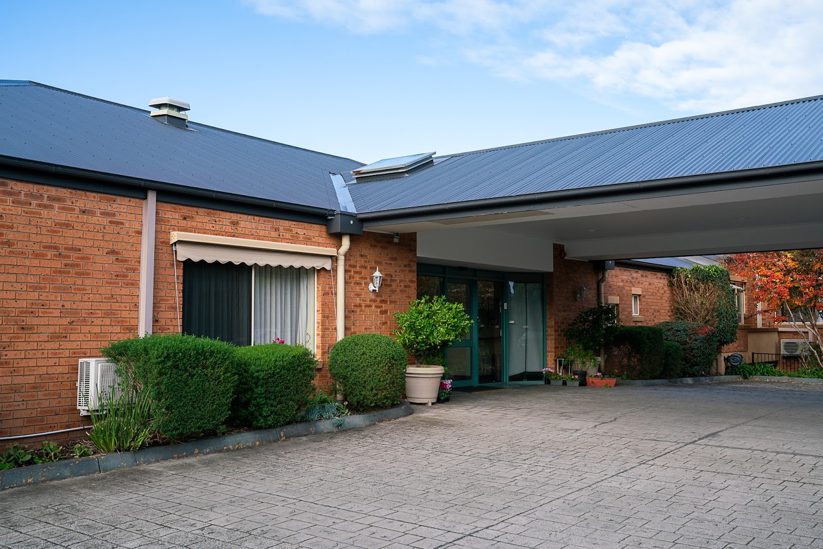 Cheltenham Manor