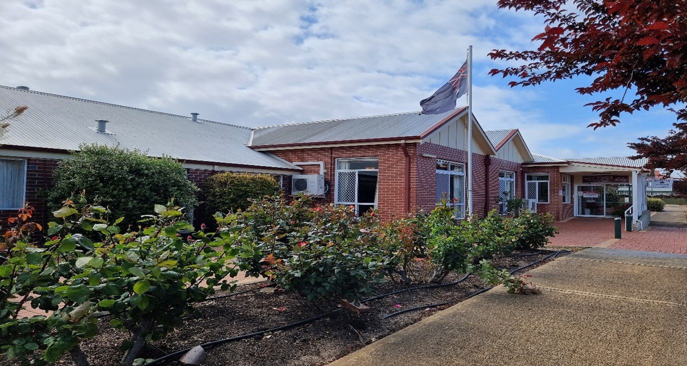 Juniper Waratah Lodge