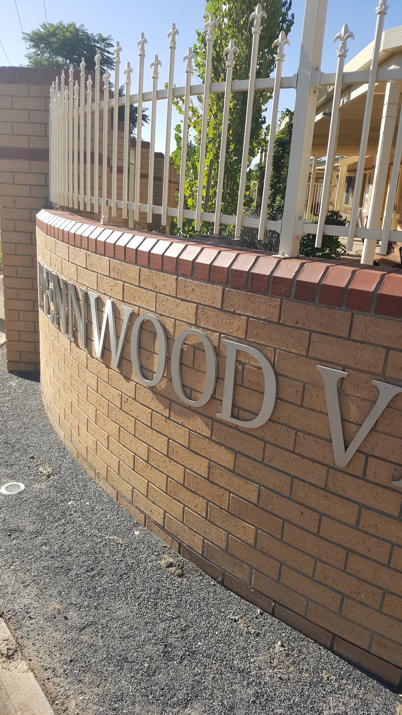 Pennwood Village